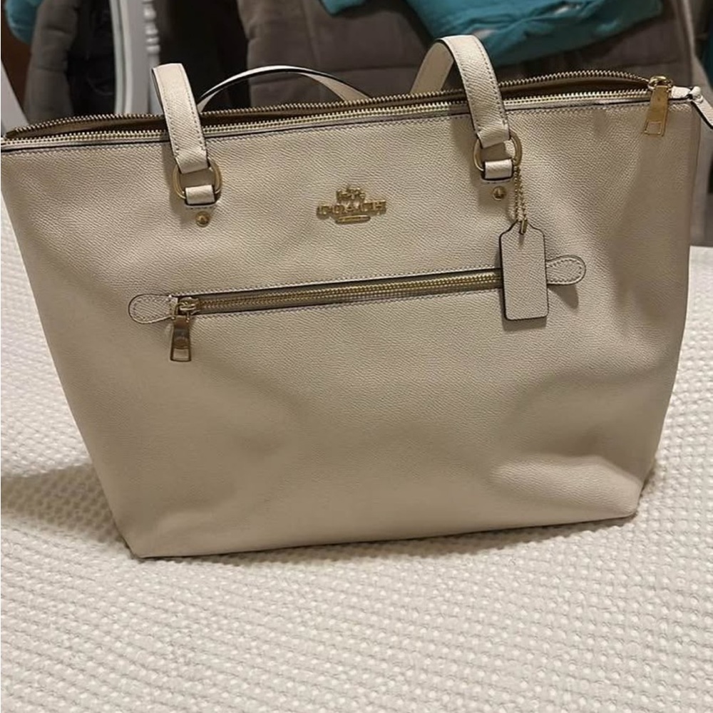 Coach white tote purse